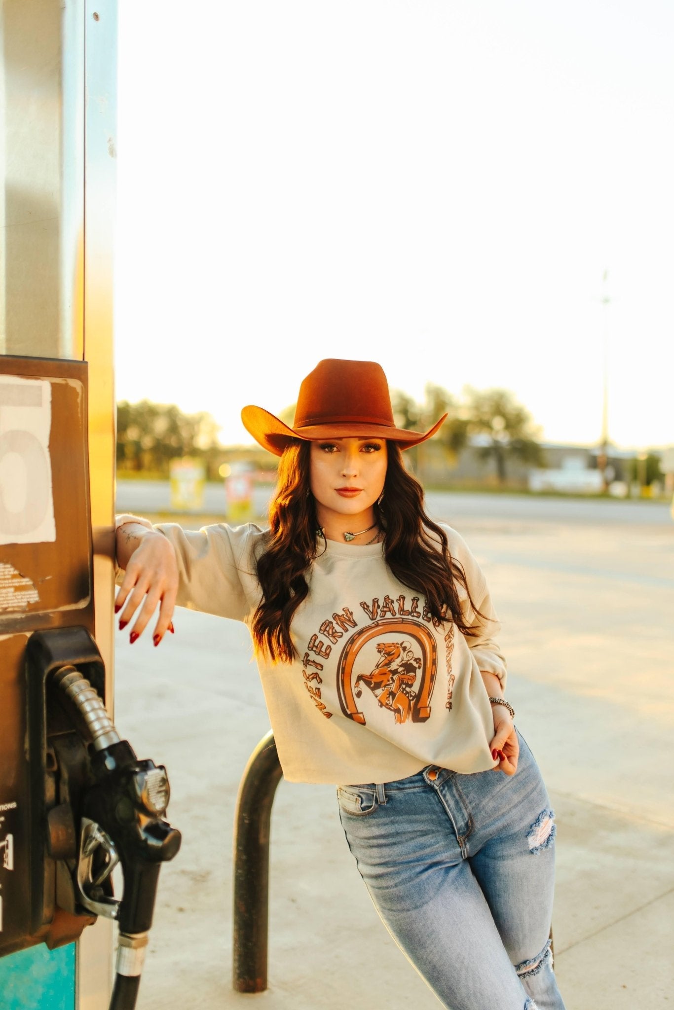 Western Valley Ranch Raw Hem Graphic Sweatshirt